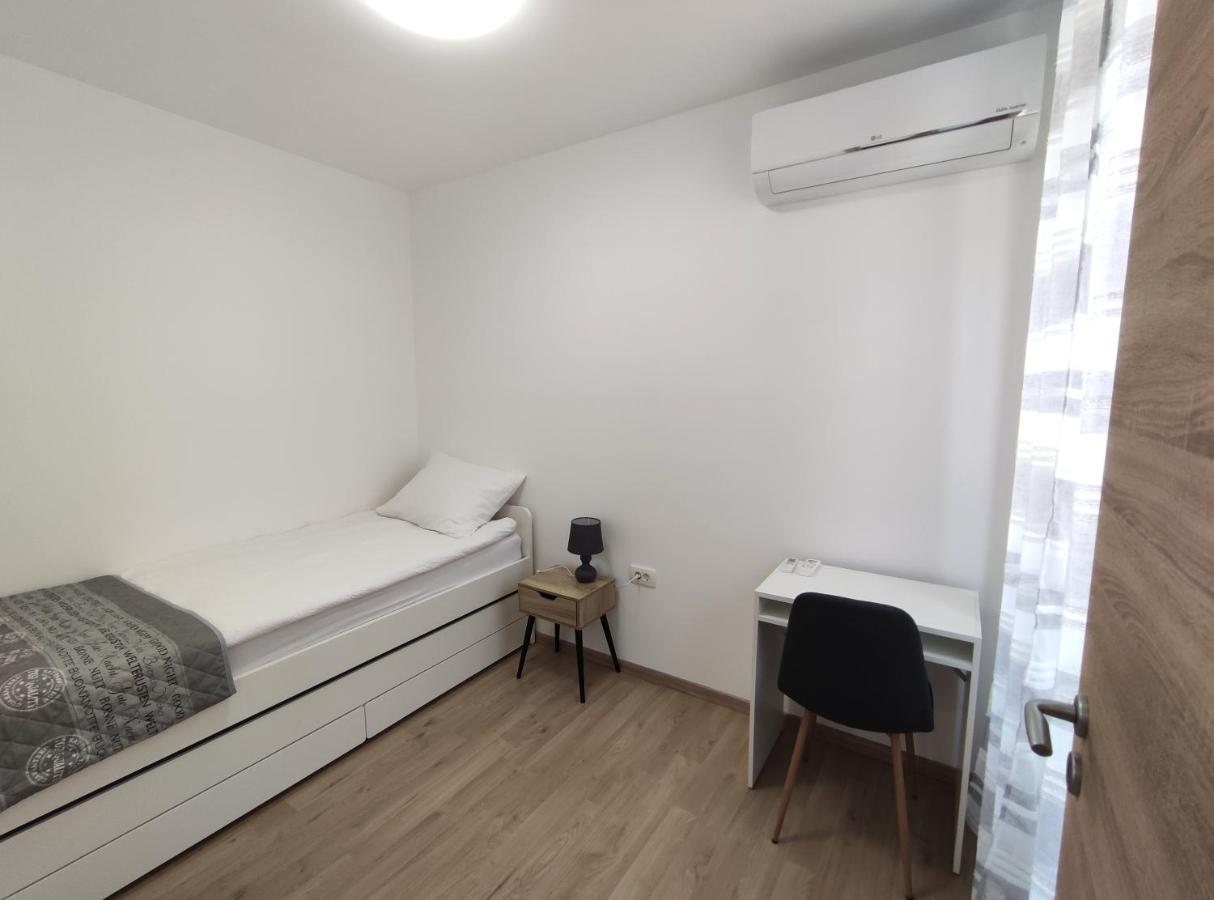 Apartma Ana โคเปร์ ภายนอก รูปภาพ