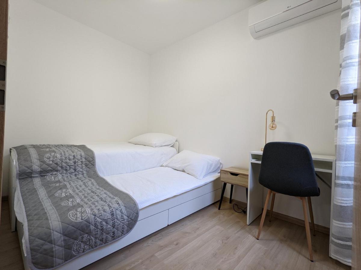 Apartma Ana โคเปร์ ภายนอก รูปภาพ